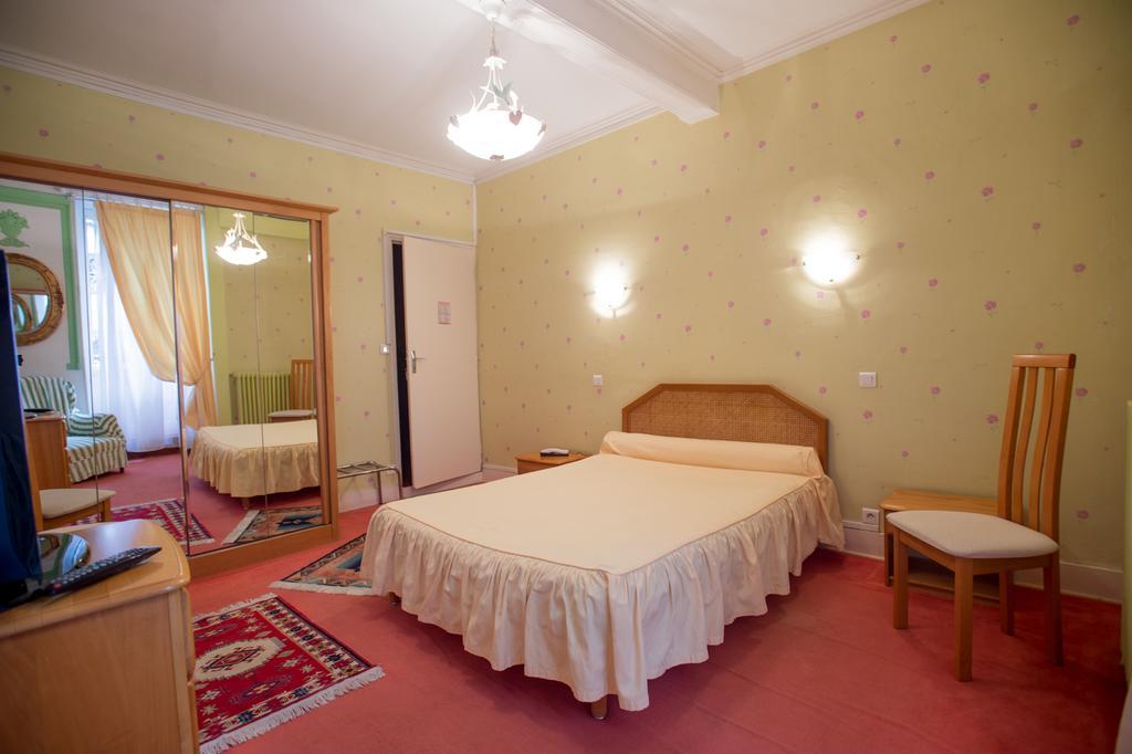 Hotel Saint Vincent Баньер-де-Бигор Экстерьер фото